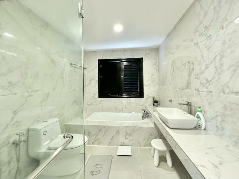 Condominium for Sale at Armanee Terrace II - Norafian SMH - Bathroom - PropertyGuru.com.my