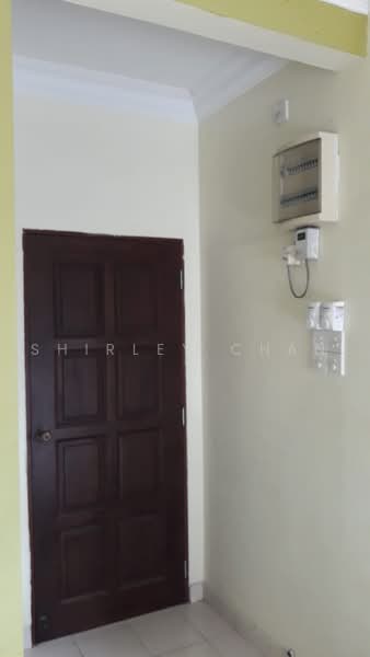 Pangsapuri untuk Dijual di Cengal Apartment - Shirley Chan - Entrance - PropertyGuru.com.my