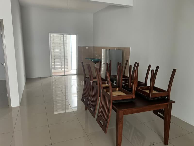 Terraced House for Rent in Kampung Selangor Dredging (Dengkil) - Kent Lee - Dining Room - PropertyGuru.com.my