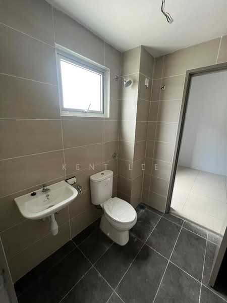 Terraced House for Rent in Kampung Selangor Dredging (Dengkil) - Kent Lee - Bathroom - PropertyGuru.com.my