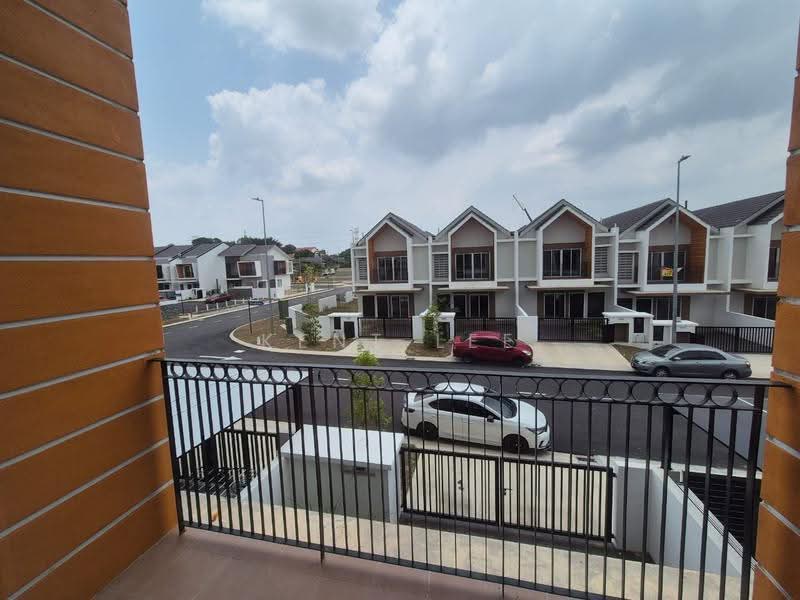 Terraced House for Rent in Kampung Selangor Dredging (Dengkil) - Kent Lee - Exterior - PropertyGuru.com.my