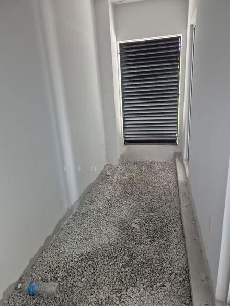 Terraced House for Rent in Kampung Selangor Dredging (Dengkil) - Kent Lee - Corridor - PropertyGuru.com.my