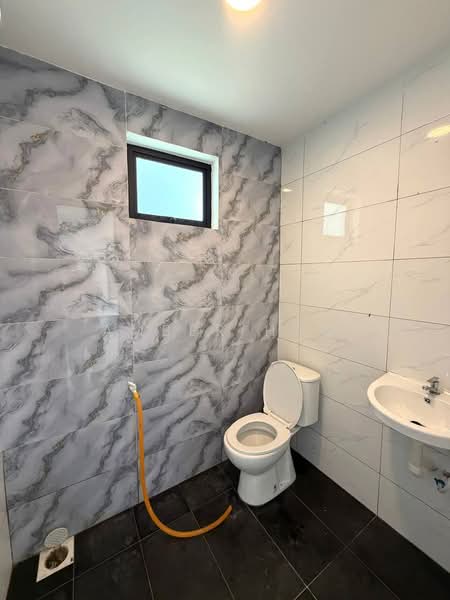 2-storey Terraced House for Sale in Kota Masai (Pasir Gudang) - Amber Hew - Bathroom - PropertyGuru.com.my