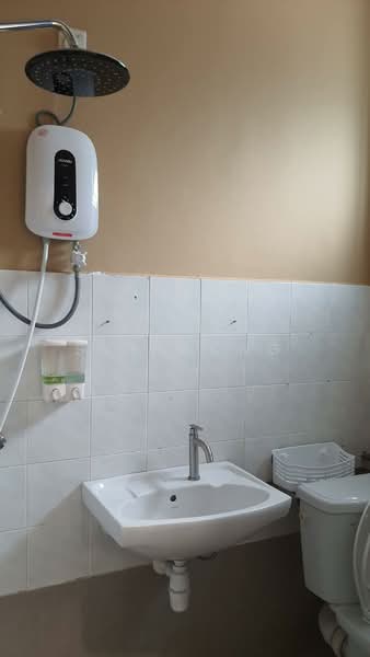 2-storey Terraced House for Sale in Taman Lestari Putra (Seri Kembangan) - Sky Wong - Bathroom - PropertyGuru.com.my