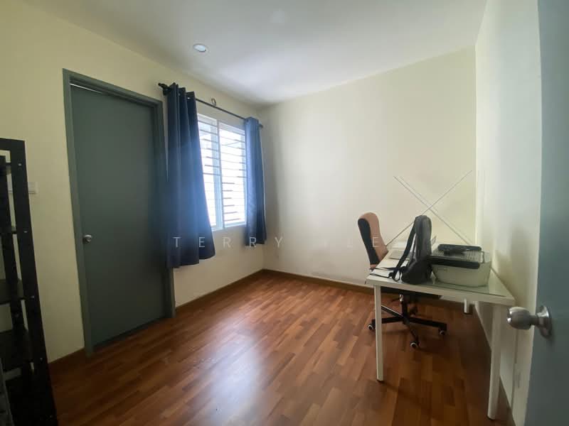 Rumah Teres 2 Tingkat untuk Disewa di Taman Tiara East (Semenyih) - Terry Yee - Study - PropertyGuru.com.my