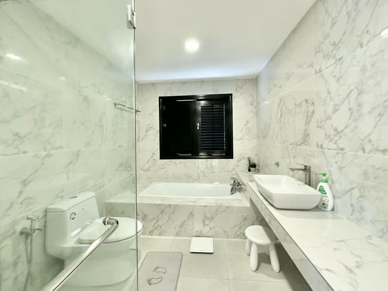 Condominium for Sale at Armanee Terrace - Afiqah Baharuddin - Bathroom - PropertyGuru.com.my
