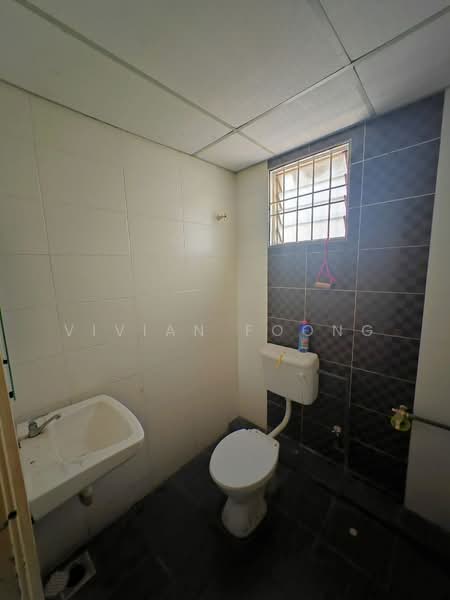 Kedai untuk Disewa di Station 18 (Ipoh) - Vivian Foong - Bathroom - PropertyGuru.com.my