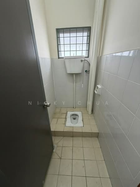 Shop / Office for Rent in Seremban (Negeri Sembilan) - Nicky Chua - Bathroom - PropertyGuru.com.my