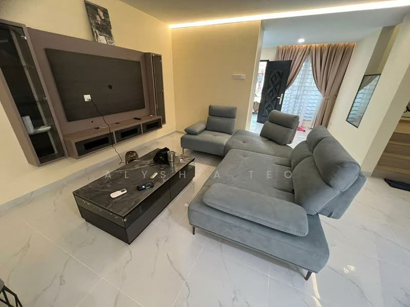 2-storey Terraced House for Sale in Batu Caves (Kuala Lumpur) - Alyshia Teo - Living Room - PropertyGuru.com.my