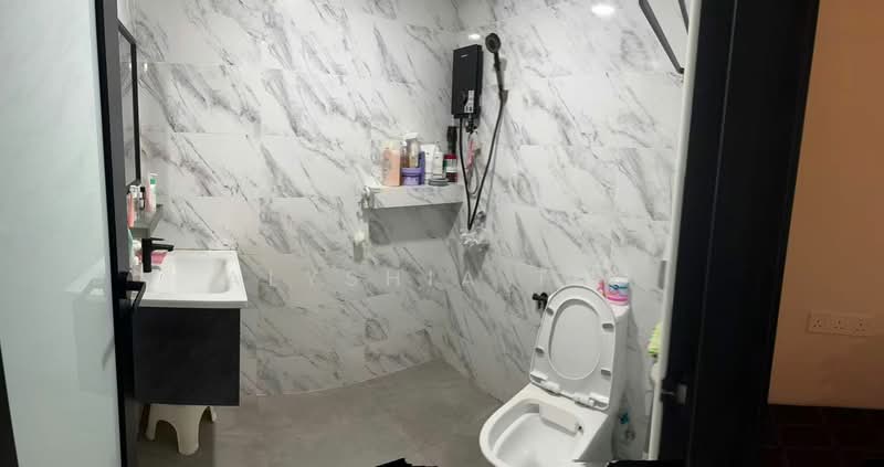 2-storey Terraced House for Sale in Batu Caves (Kuala Lumpur) - Alyshia Teo - Bathroom - PropertyGuru.com.my