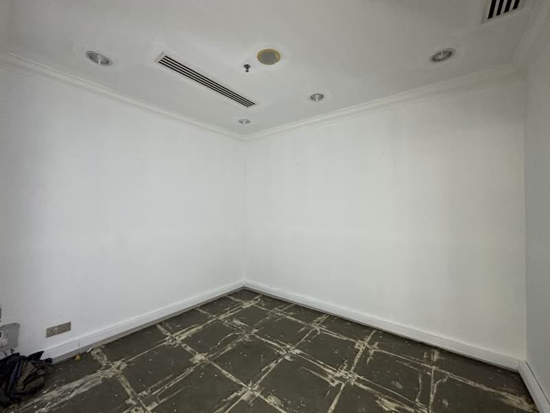 Shop for Rent in Bukit Bintang (KL City Centre) - Yang . - Interior - PropertyGuru.com.my