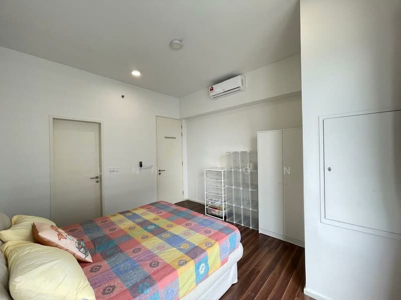Shop / Office for Sale in Sungai Buloh (Selangor) - Lennon Poon - Bedroom - PropertyGuru.com.my