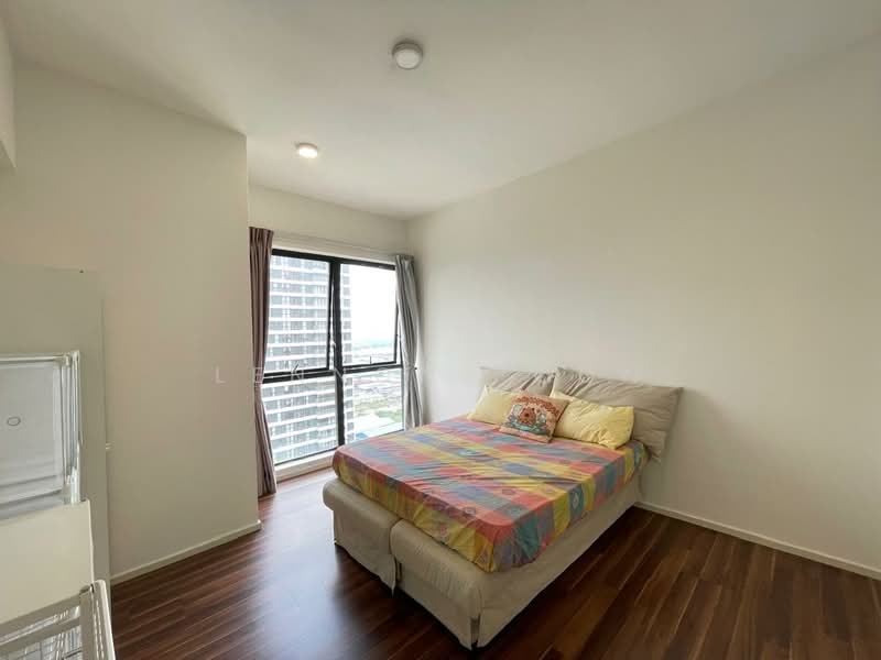 Shop / Office for Sale in Sungai Buloh (Selangor) - Lennon Poon - Bedroom - PropertyGuru.com.my