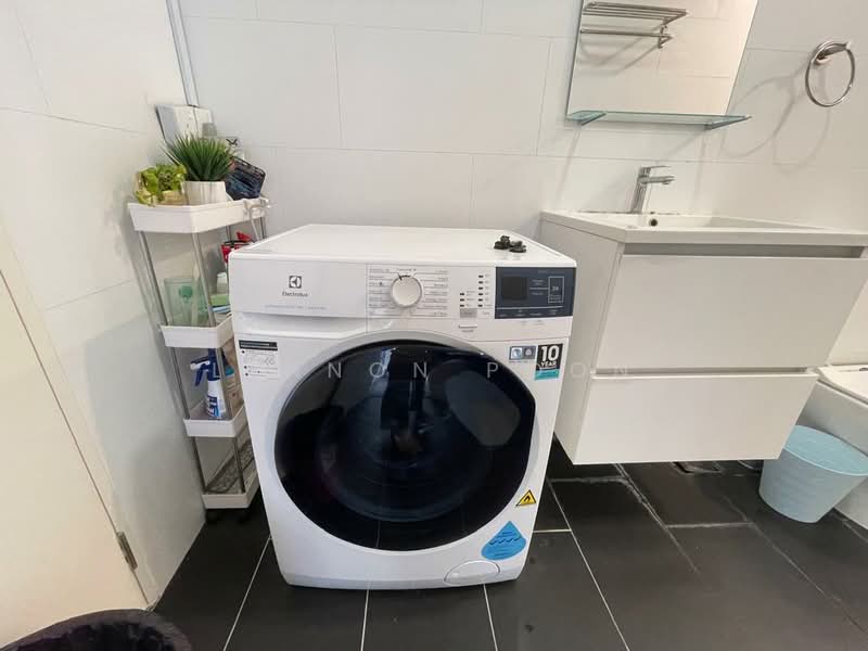 Shop / Office for Sale in Sungai Buloh (Selangor) - Lennon Poon - Bathroom - PropertyGuru.com.my