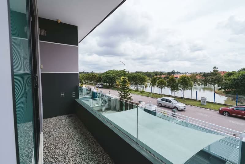 Rumah Teres 2 Tingkat untuk Disewa di Johor Bahru (Johor) - Henric Chng - Balcony - PropertyGuru.com.my