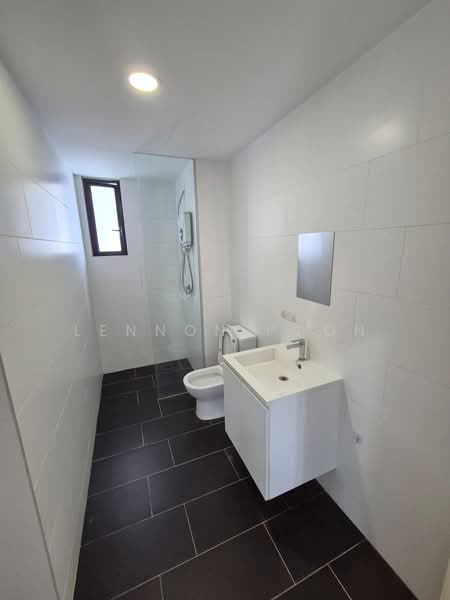 Shop / Office for Sale in Sungai Buloh (Selangor) - Lennon Poon - Bathroom - PropertyGuru.com.my