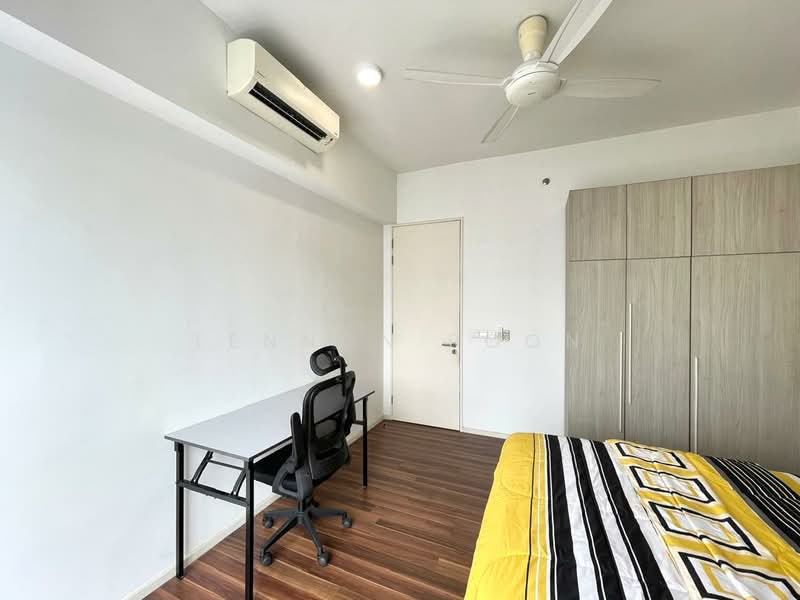 Shop / Office for Sale in Sungai Buloh (Selangor) - Lennon Poon - Bedroom - PropertyGuru.com.my