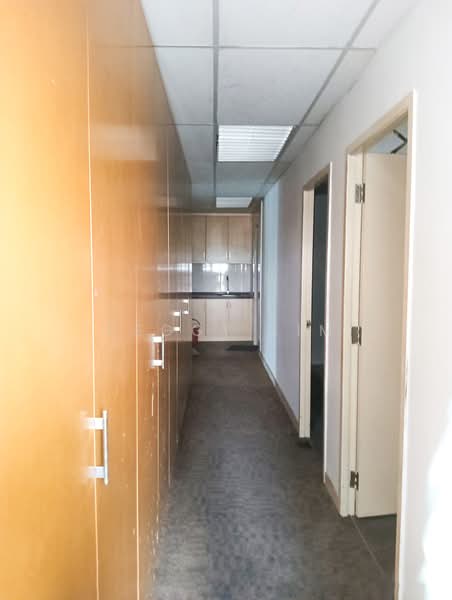 Kedai / Pejabat untuk Dijual di Petaling Jaya (Selangor) - Peggy Lim - Corridor - PropertyGuru.com.my