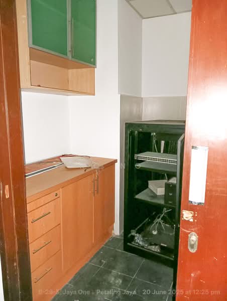 Kedai / Pejabat untuk Dijual di Petaling Jaya (Selangor) - KC Ng - Interior - PropertyGuru.com.my