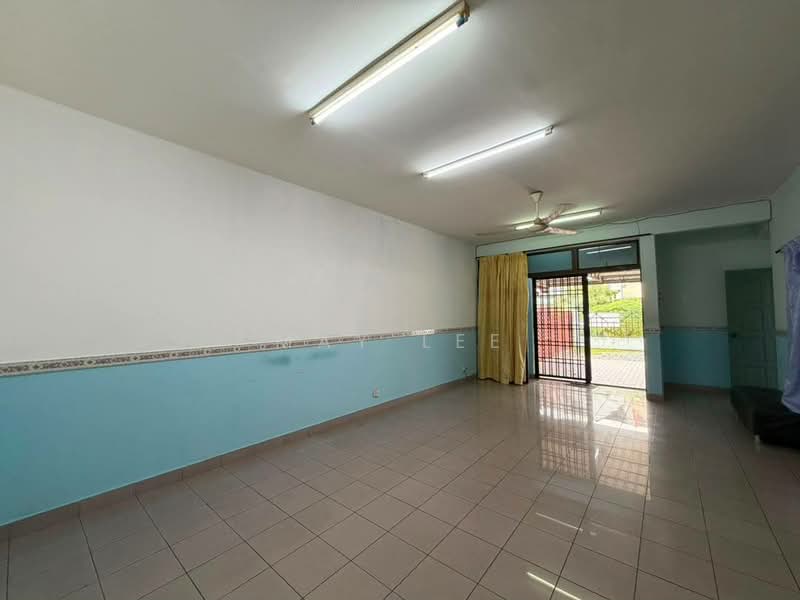 Rumah Teres 2 Tingkat untuk Dijual di Bandar Baru Permas Jaya (Permas Jaya) - May Lee - Living Room - PropertyGuru.com.my