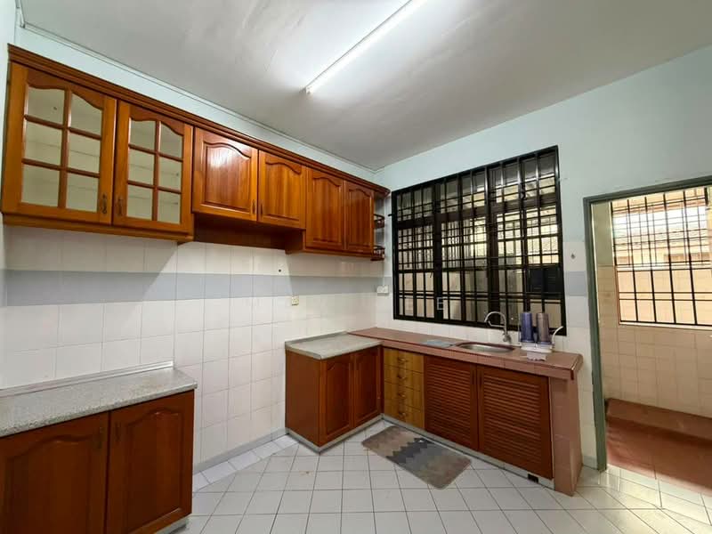 Rumah Teres 2 Tingkat untuk Dijual di Bandar Baru Permas Jaya (Permas Jaya) - May Lee - Kitchen - PropertyGuru.com.my