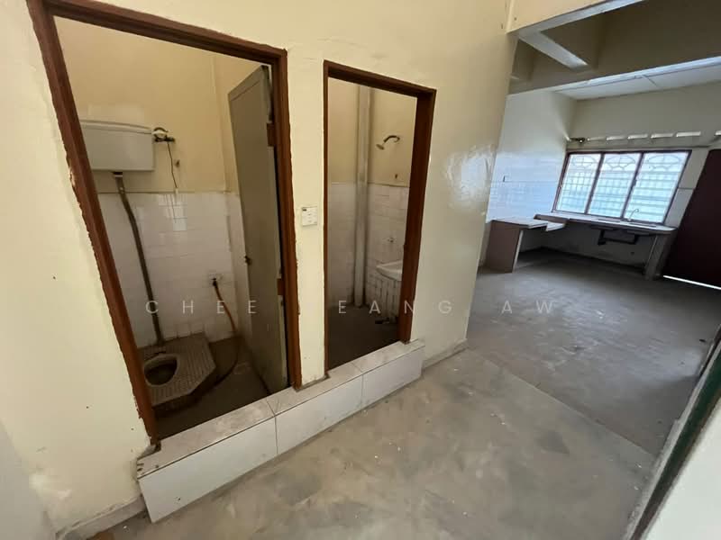 Rumah Teres 1-Tingkat untuk Dijual di Klang (Klang) - Chee Keang Aw - Bathroom - PropertyGuru.com.my