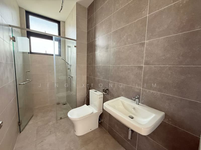 Rumah Teres untuk Dijual di Puchong (Selangor) - Jing Xiong Lim - Bathroom - PropertyGuru.com.my