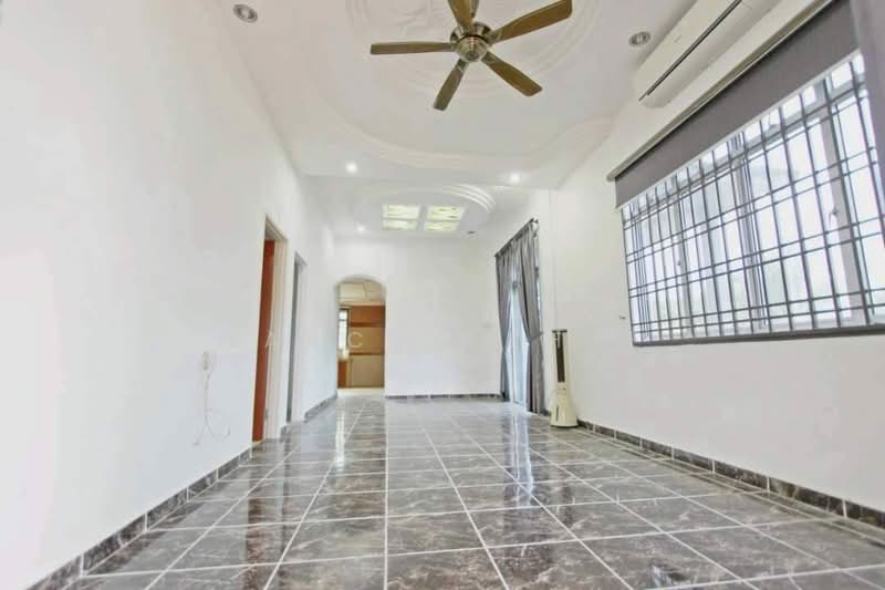 1-storey Terraced House for Sale in Bandar Putra (Kulai) - Marcus Thye - Interior - PropertyGuru.com.my