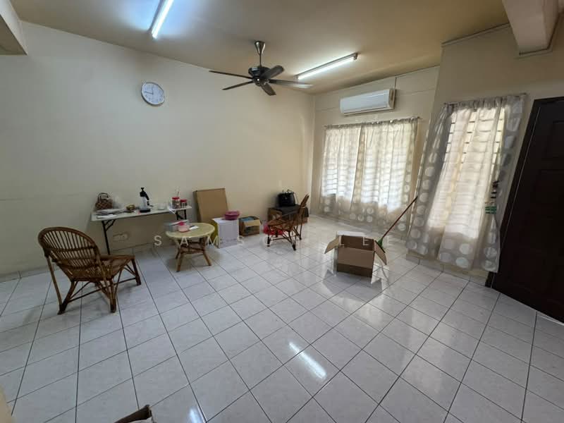 2-storey Terraced House for Sale in Taman Puchong Tekali (Puchong) - Samson Lee - Living Room - PropertyGuru.com.my