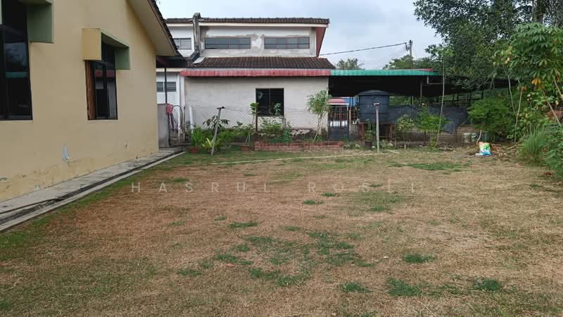 1-storey Terraced House for Sale in Taman Bukit Kayangan (Kechor) - Hasrul Rosli - Exterior - PropertyGuru.com.my