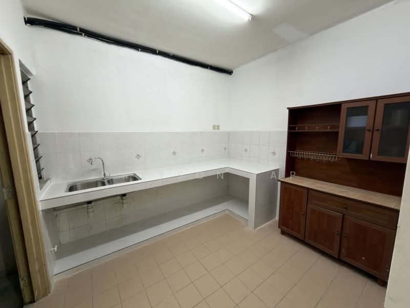 Kondominium untuk Disewa di Puncak Seri Kelana - Greyson Yap - Kitchen - PropertyGuru.com.my