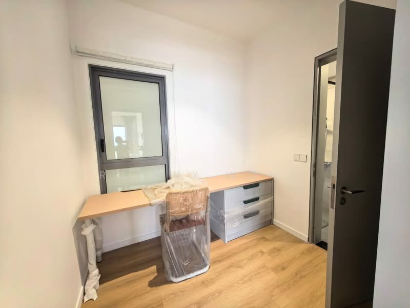 Servis Apartment untuk Dijual di The Meg Serviced Residence - Rainny Wong - Study - PropertyGuru.com.my