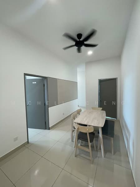 Pangsapuri untuk Disewa di D7 (D'Seven Lagoon Perdana) - MICHELLE CHENG - Dining Room - PropertyGuru.com.my