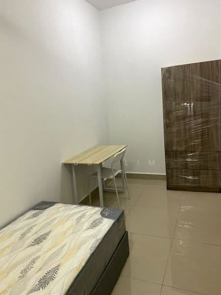 Kondominium untuk Dijual di Casa Tropicana - Ruby Lim - Bedroom - PropertyGuru.com.my
