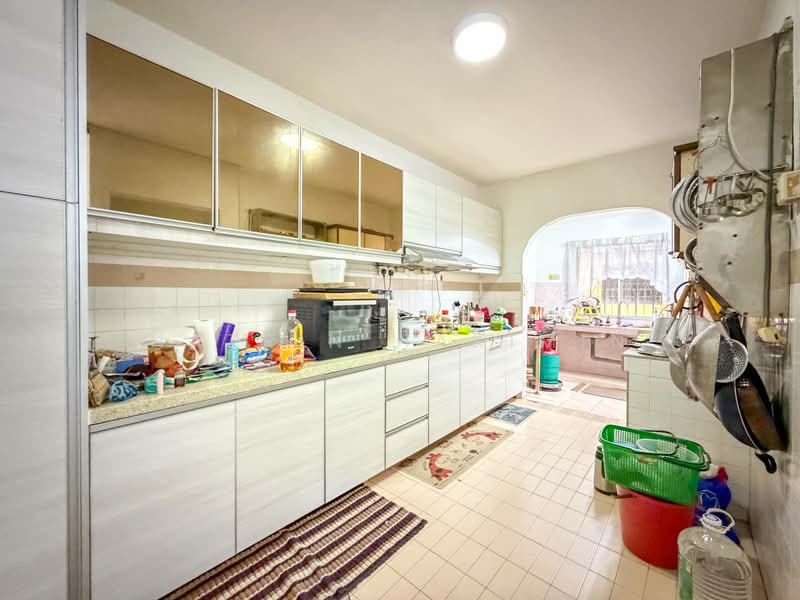 Rumah Teres 2 Tingkat untuk Dijual di Seksyen 19 (Shah Alam) - Nazrin Hakimin - PropertyGuru.com.my
