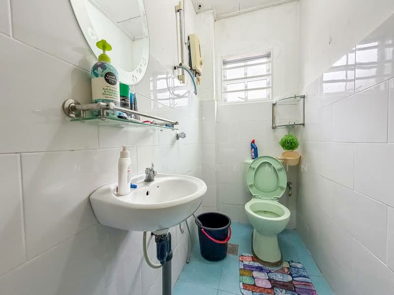 Rumah Teres 2 Tingkat untuk Dijual di Seksyen 19 (Shah Alam) - Nazrin Hakimin - PropertyGuru.com.my