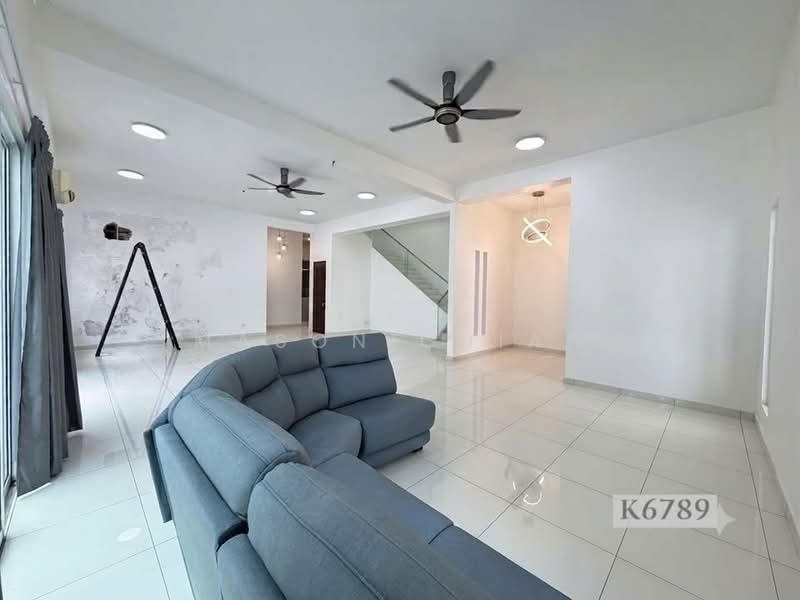 Rumah Berkembar untuk Dijual di Ambang Botanic 2 (Klang) - Mason Chiah - Living Room - PropertyGuru.com.my