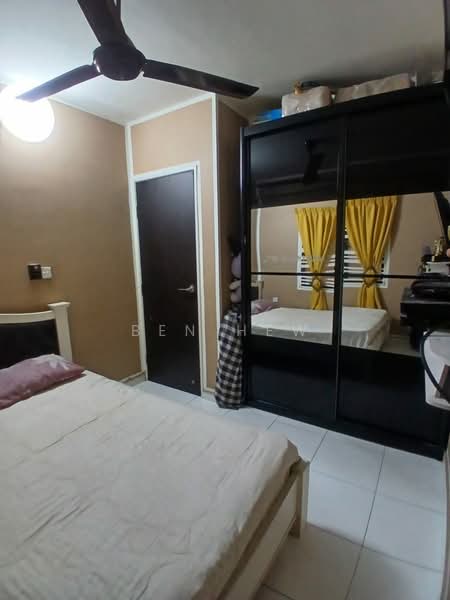 Kondominium untuk Dijual di TRI PINNACLE - Ben Hew - Bedroom - PropertyGuru.com.my