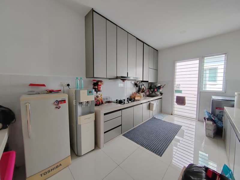 Rumah Teres 2-Tingkat untuk Dijual di Eco Forest (Semenyih) - Eric Liew - Kitchen - PropertyGuru.com.my