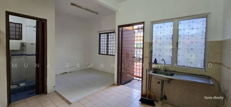 Rumah Teres 2 Tingkat untuk Dijual di Bandar Baru Bangi (Selangor) - Muna Zawani Muhamad - Kitchen - PropertyGuru.com.my