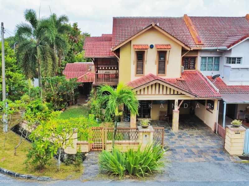 Rumah Teres untuk Dijual di Putra Heights (Subang Jaya) - Shaziery Iskandar - Exterior - PropertyGuru.com.my