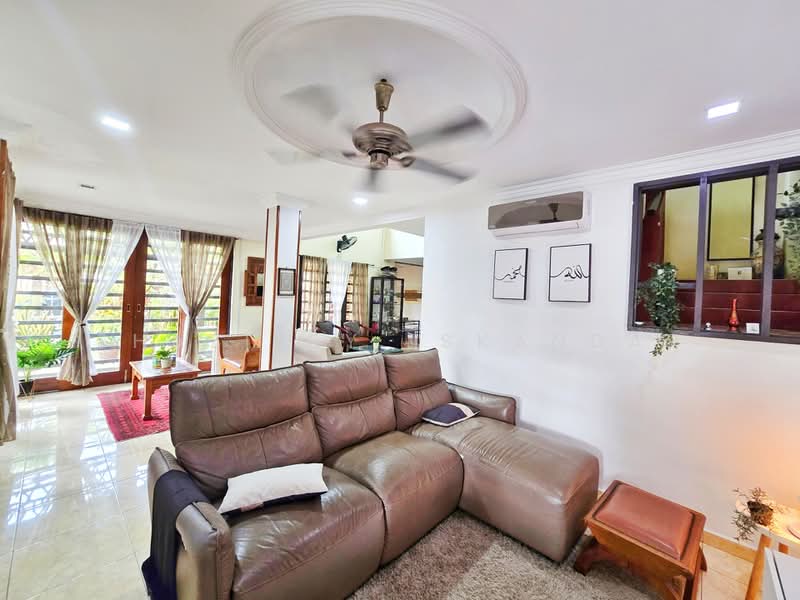 Rumah Teres untuk Dijual di Putra Heights (Subang Jaya) - Shaziery Iskandar - Living Room - PropertyGuru.com.my