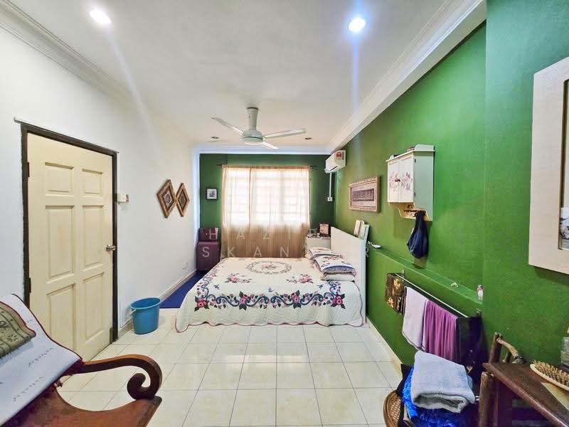 Rumah Teres untuk Dijual di Putra Heights (Subang Jaya) - Shaziery Iskandar - Bedroom - PropertyGuru.com.my