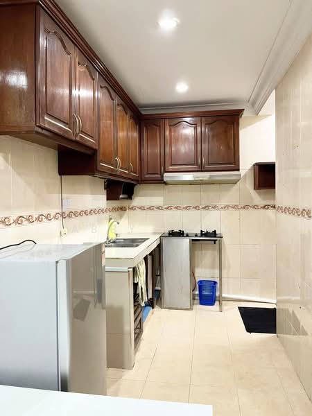 Kondominium untuk Disewa di Indah Condominium - Abby Chan - Kitchen - PropertyGuru.com.my