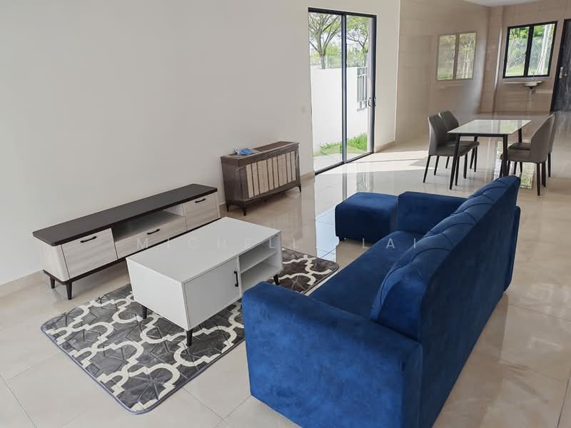 2-storey Terraced House for Rent in Bandar Rimbayu (Telok Panglima Garang) - Michelle Lai - Living Room - PropertyGuru.com.my