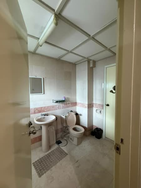 Condominium for Rent at Villa Scott - David Lao - Bathroom - PropertyGuru.com.my