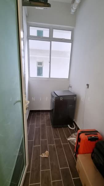 Kediaman Servis untuk Disewa di TriTower Residence @ Johor Bahru Sentral - Jennifer Tee - Balcony - PropertyGuru.com.my