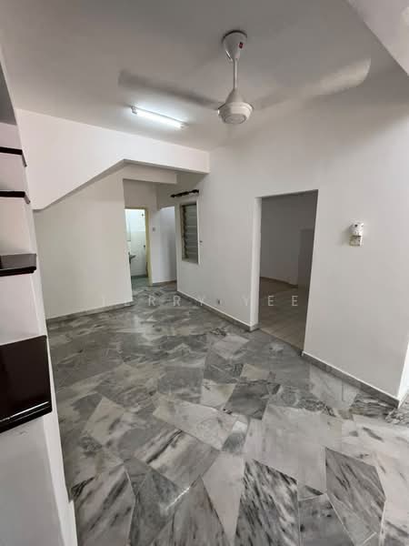 Rumah Teres 2 Tingkat untuk Disewa di Subang (Selangor) - Terry Yee - Interior - PropertyGuru.com.my