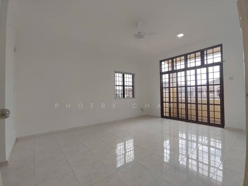 Rumah Banglo untuk Dijual di Ipoh (Perak) - Phoebe Chang - Living Room - PropertyGuru.com.my
