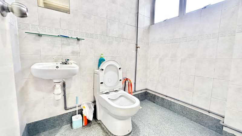 Pangsapuri untuk Dijual di Villa Pavilion - Ahmad Farhi - Bathroom - PropertyGuru.com.my